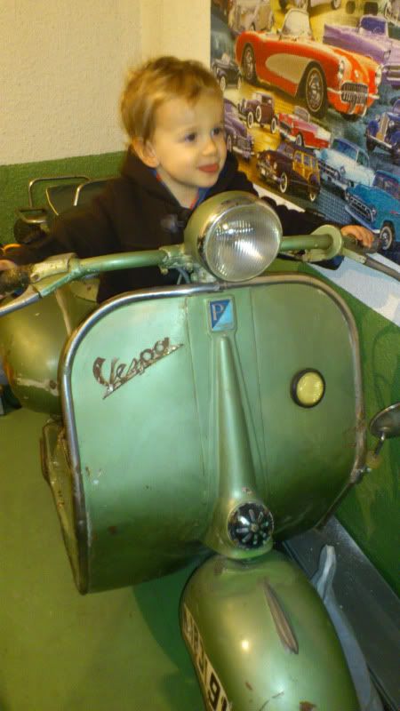RaulconVespa22011.jpg