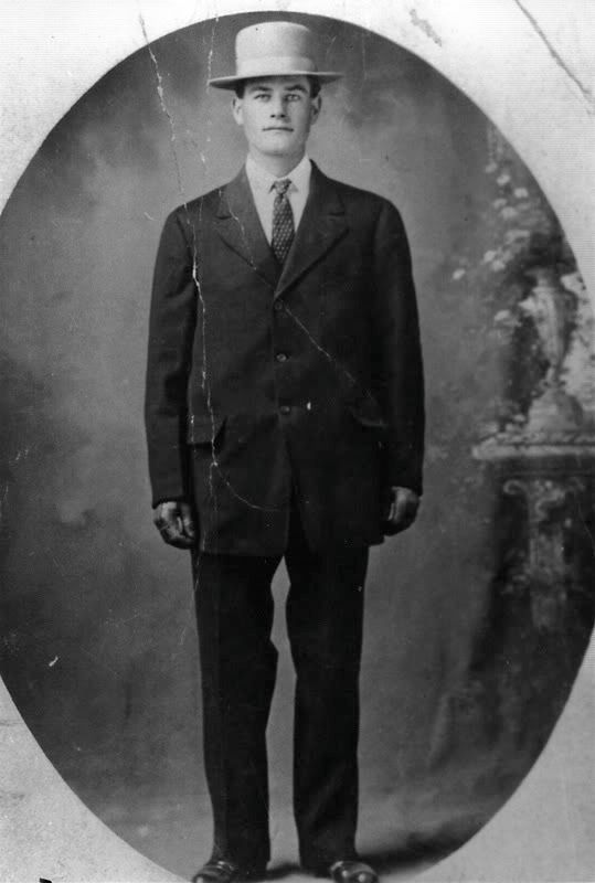 IMAGE: http://i140.photobucket.com/albums/r1/cbbeachbum/wdrake.jpg?t=1223778282