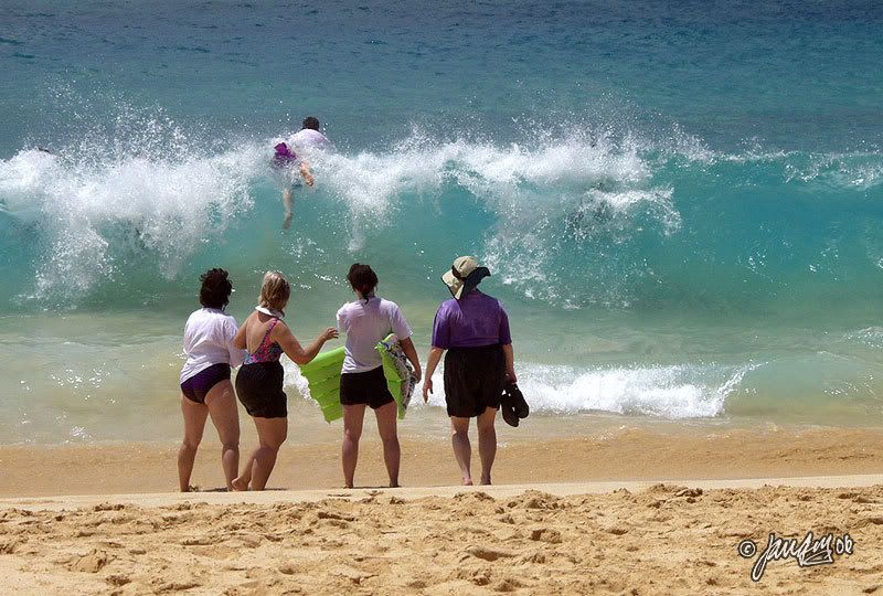 IMAGE: http://i140.photobucket.com/albums/r12/jgdphoto/6z.jpg