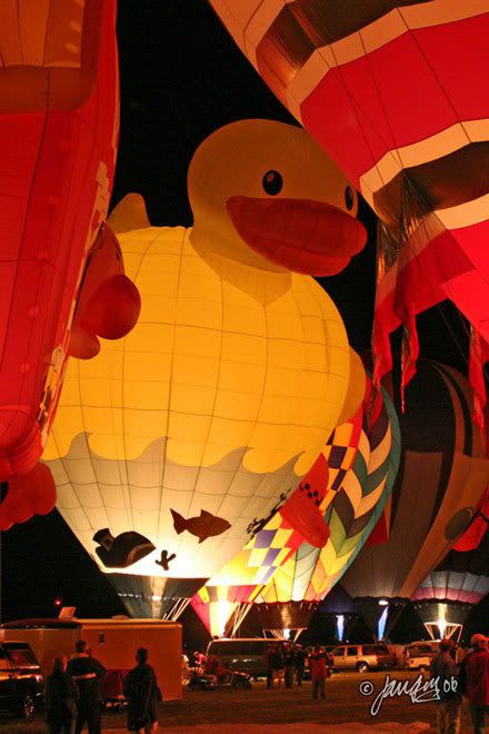 IMAGE: http://i140.photobucket.com/albums/r12/jgdphoto/IMG_9940.jpg