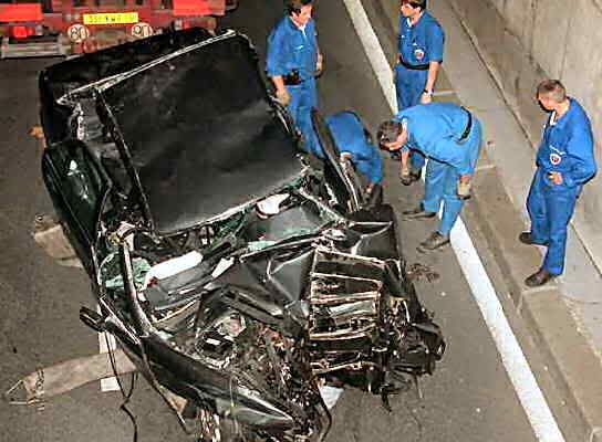 photos of princess diana car crash. princess diana car crash