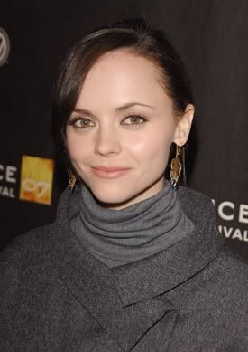 Celebrity short hairstyles Christina Ricci pictures 4