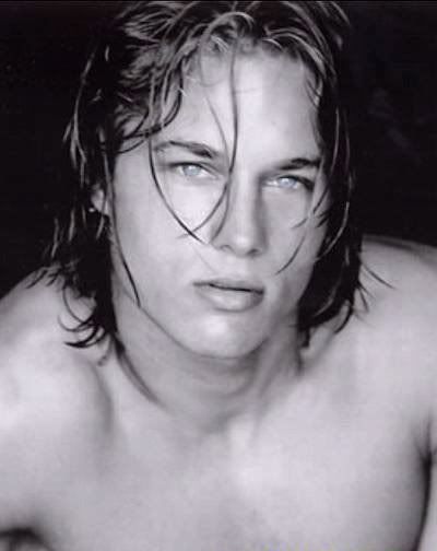 Travis Fimmel - Images Gallery