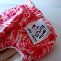 Medium Fitted Diaper<br>Red Roses