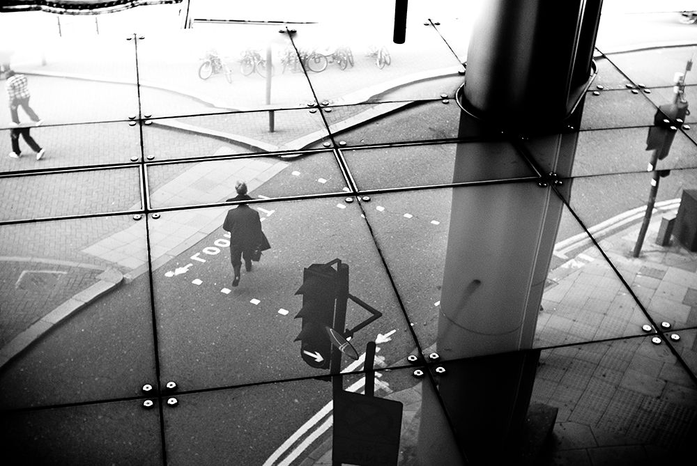  photo Holborn3-London-Blackandwhite-streetphotography-CharlieWhatley2013_zps1f9b1b01.jpg