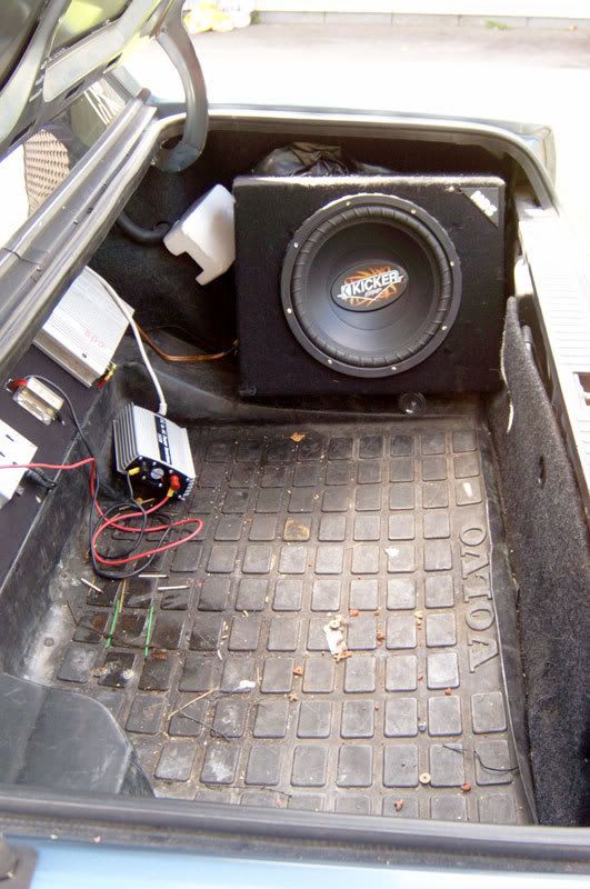 http://i140.photobucket.com/albums/r38/Naesstrom/Bilen/basen.jpg