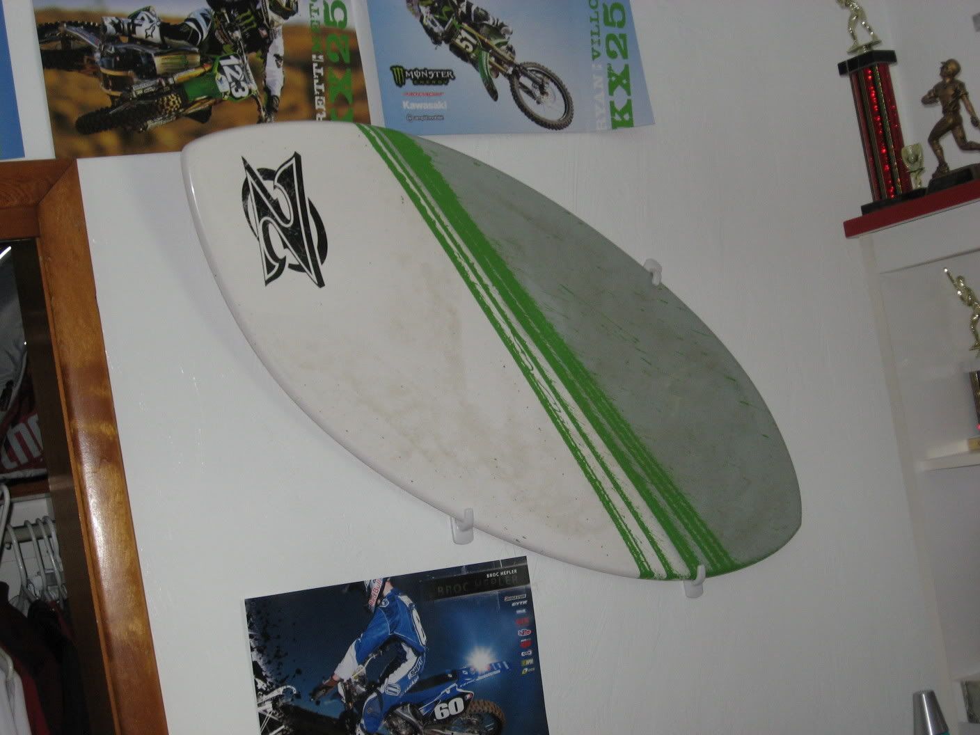 http://i140.photobucket.com/albums/r39/Honda125_1218/skimboard001.jpg