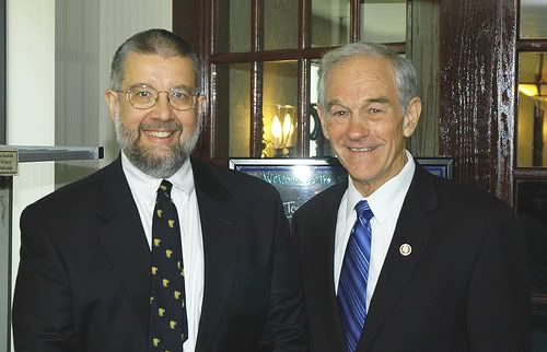 http://i140.photobucket.com/albums/r4/Heimdall00/SF/MichaelScheuer-RonPaul.jpg