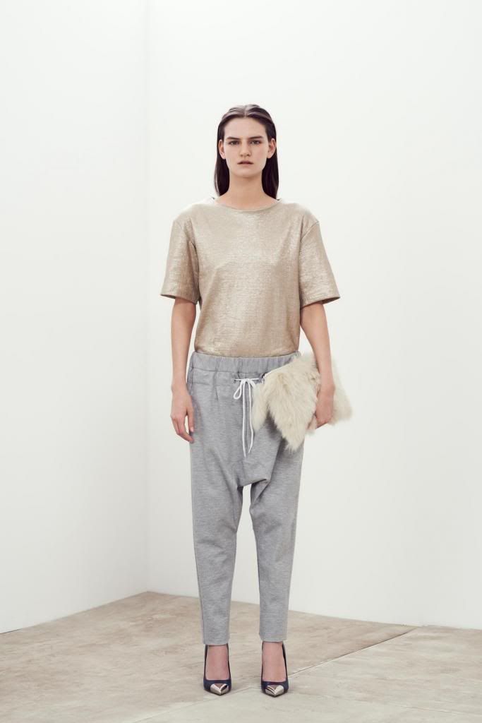  photo 800311-1_z_zps07839990.jpg