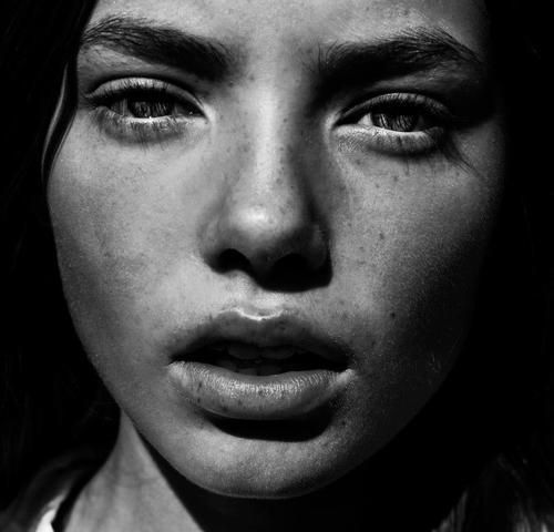  photo larxge_zpse2b55334.jpg