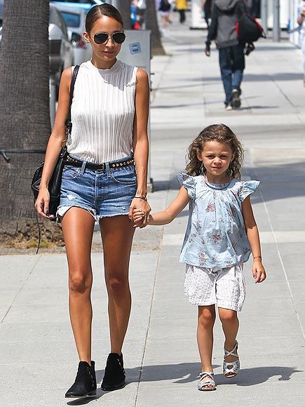  photo 7430924860159c9f604e572f929f0a02_zpsde16637d.jpg