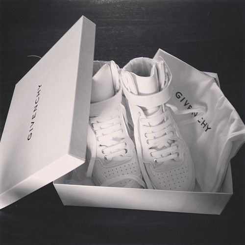  photo cvlarge_zpsec4b776b.jpg