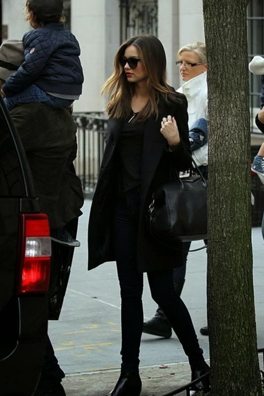  photo e97deb9976eb138be777bc3ebd358bf4_zps5adb7949.jpg