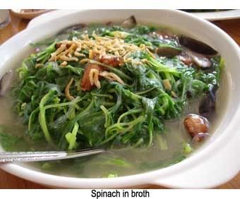 spinach in broth
