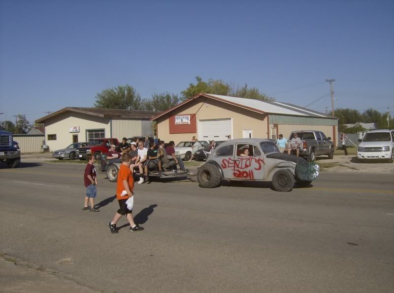 Image may have been reduced in size. Click image to view fullscreen.