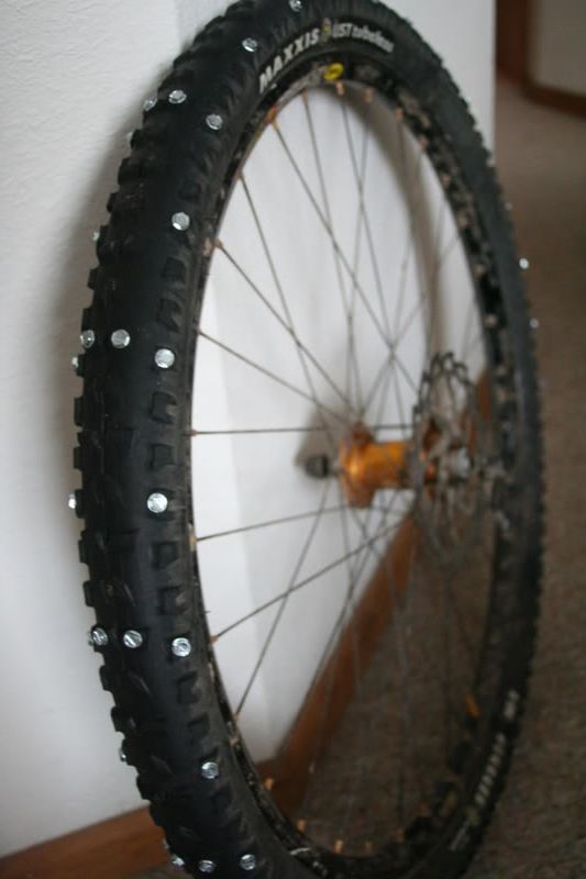 studded bike tires